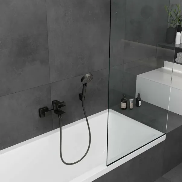 Комплект за мивка, вана и душ Hansgrohe Vernis Shape в матово черно picture - 4
