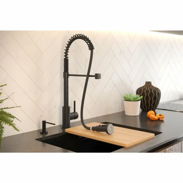Кухненски смесител Quadron Pop Alice с разтегателен душ, въглеродно черно покритие picture - 3