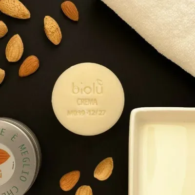 Lotiune de corp solida cu migdale bio 55g Biolu