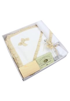 Trusou botez bumbac, 7 piese, Iza, alb cu dantela crem
