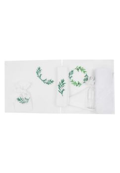 Trusou botez din muselina, 7 piese, Flori de maslin, alb
