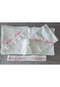 Trusou botez din muselina, 7 piese, alb