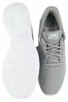 Nike Tanjun 812654010
