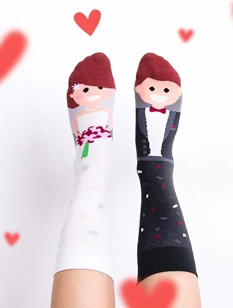 Sosete cu mire si mireasa Nanushki Mr Left & Mrs Right