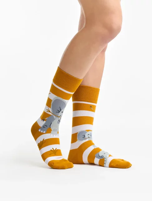 Sosete colorate cu dungi si elefanti Dedoles Elephant & Stripes