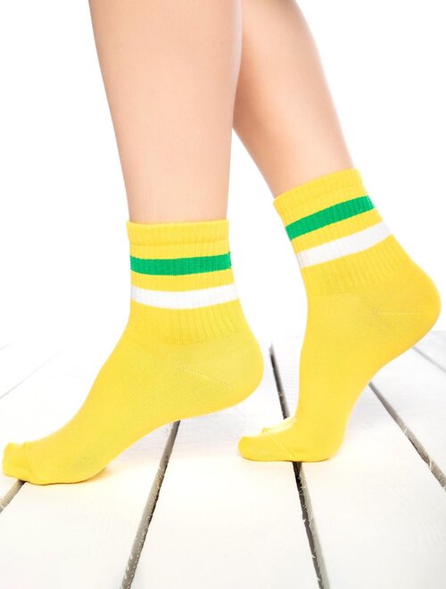 Sosete galbene cu dungi colorate Socks Concept SC-1541-3 Socks Concept imagine noua lenjerie-femei.ro
