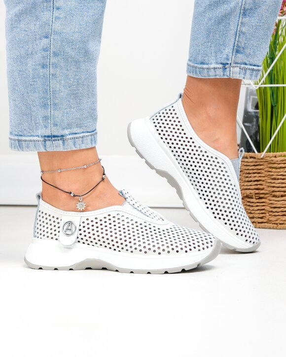 Pantofi casual dama piele naturala albi perforati cu talpa flexibila T6041