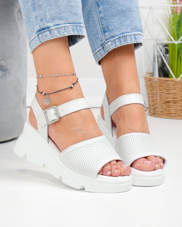 Sandale dama piele naturala albe cu model perforat si talpa tip platforma T6025