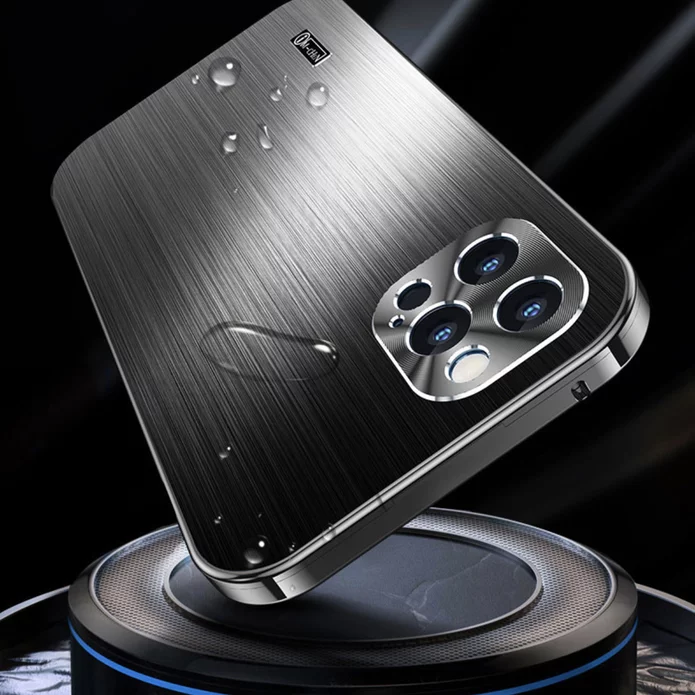 Husa ultra-subtire din aluminiu cu strat hidrofob pentru iPhone 12 Pro