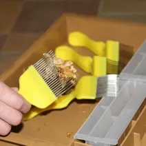 Furculita descapacit cu dinti de inox indoiti