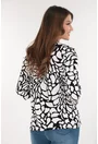 Bluza alba din vascoza cu imprimeu abstract negru