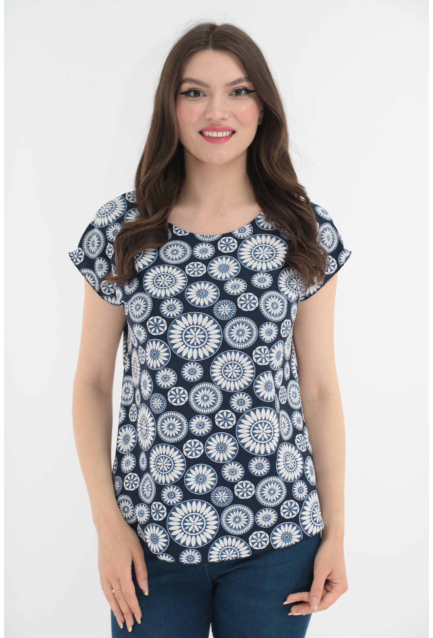 Bluza bleumarin cu print floral alb