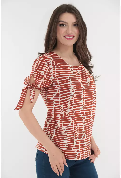 Bluza cu print abstract caramiziu si fundite la maneci