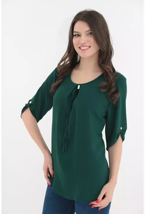 Bluza uni verde-smarald cu pliuri si accesoriu argintiu