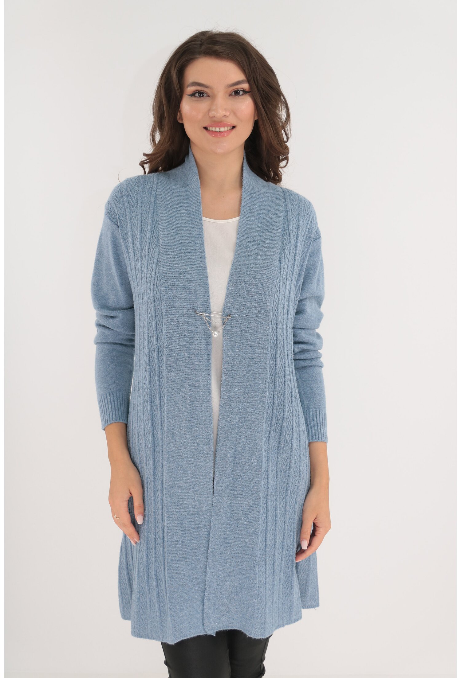 Cardigan bleu tricotat model spic