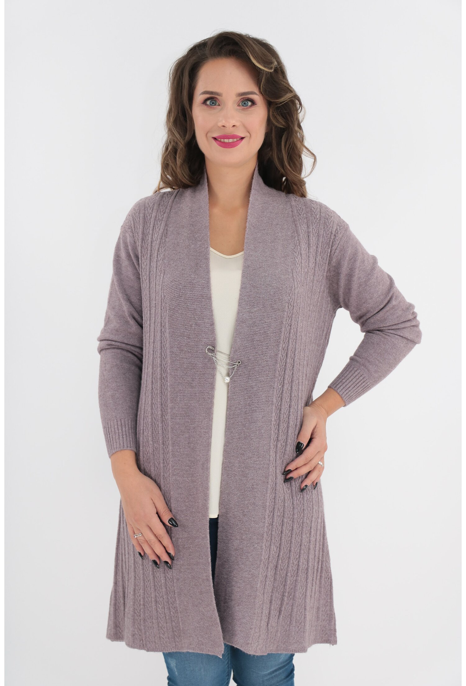 Cardigan cafeniu tricotat model spic