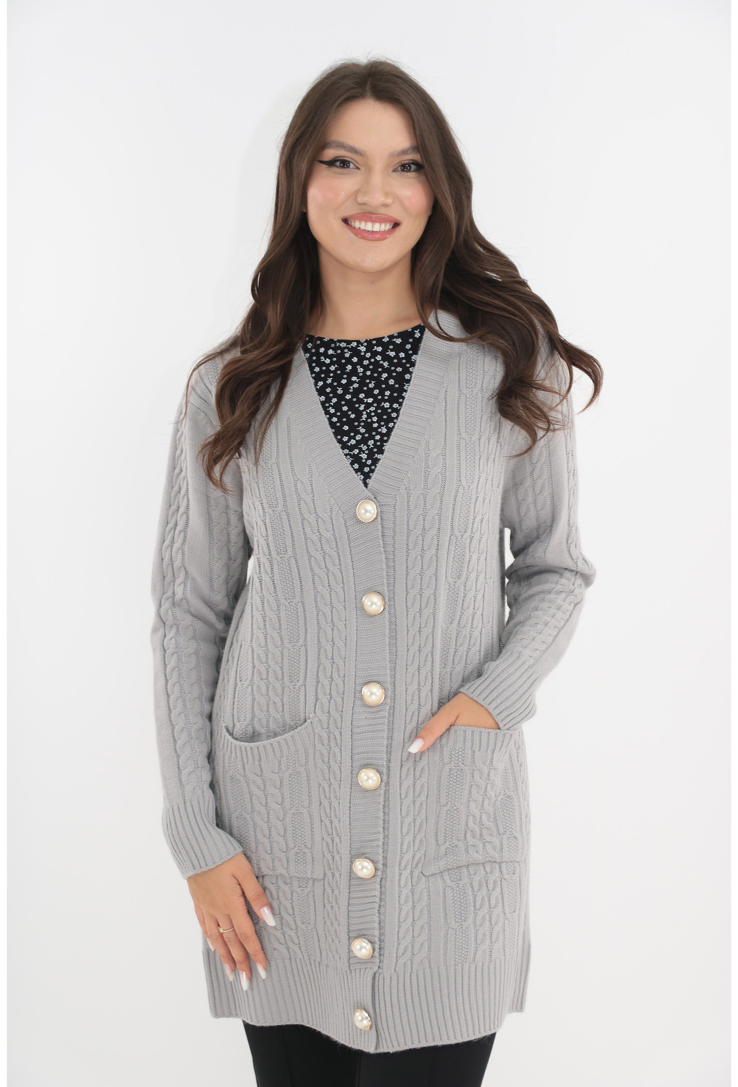 Cardigan gros gri cu nasturi tip perla