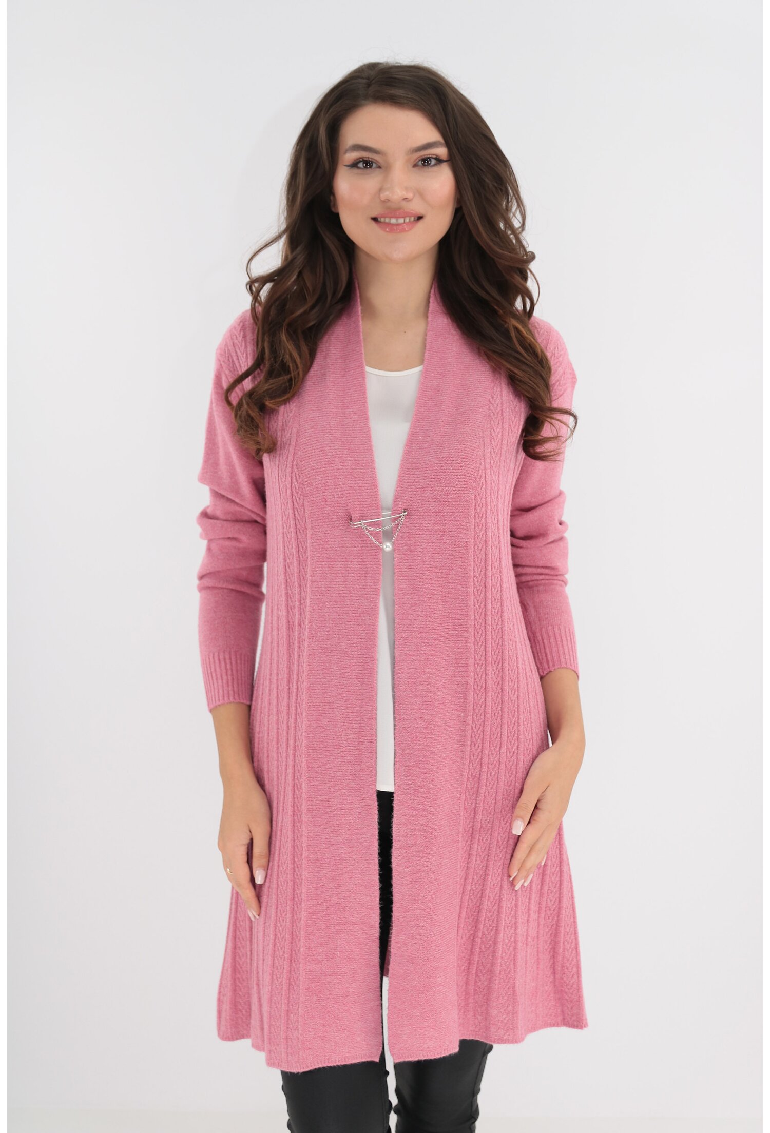 Cardigan roz tricotat model spic