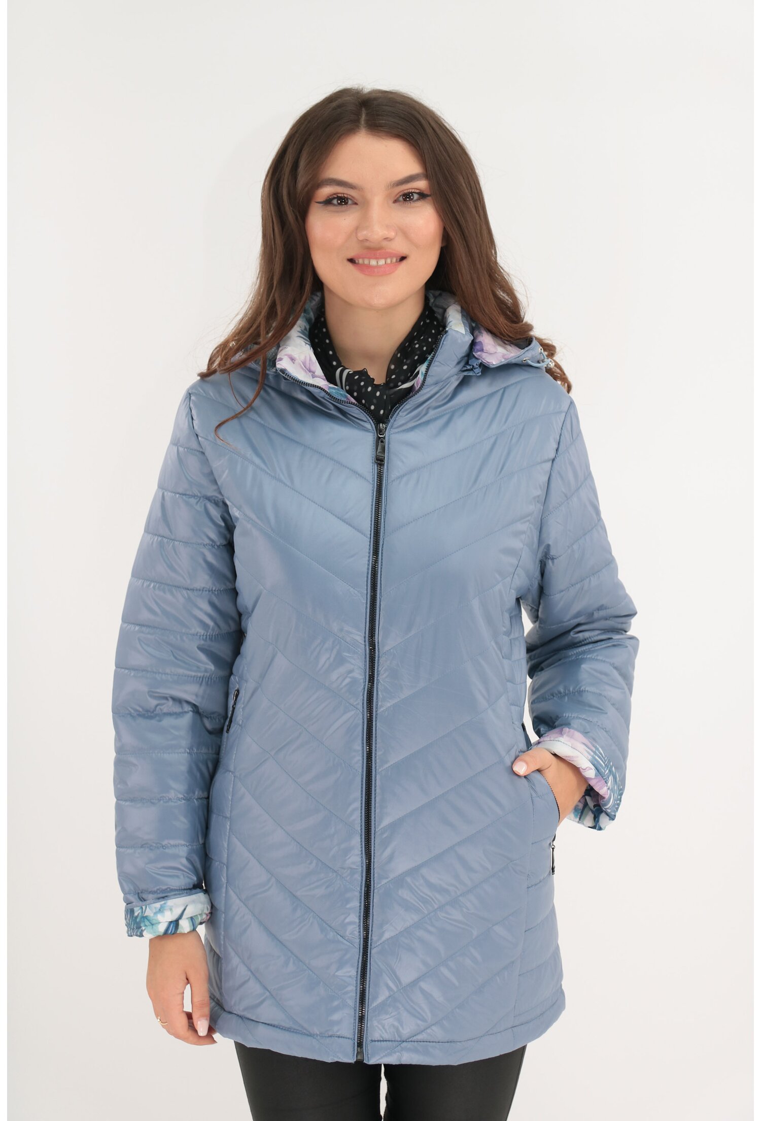 Geaca albastra cu interiorul bleu cu print floral