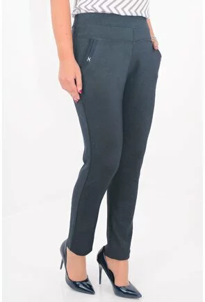 Pantaloni bleumarin cu buzunare