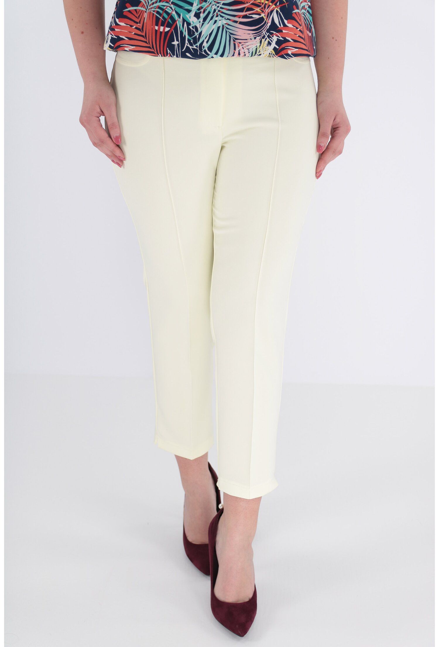 Pantaloni conici 7/8 galbeni pai