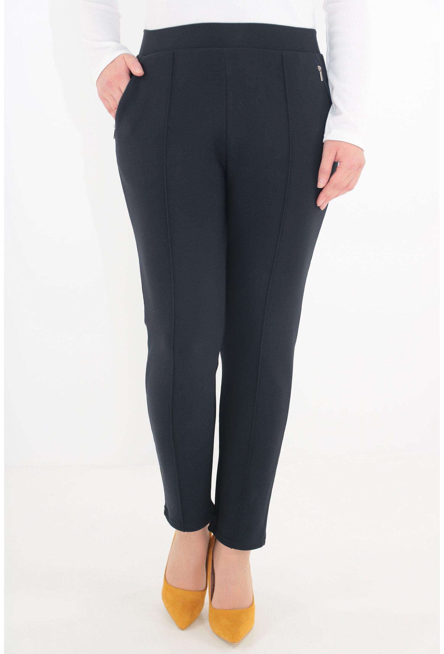 Pantaloni flausati bleumarin cu fermoare la buzunare