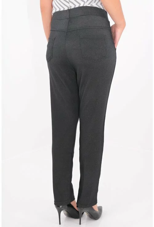 Pantaloni gri inchis cu striatii fine gri