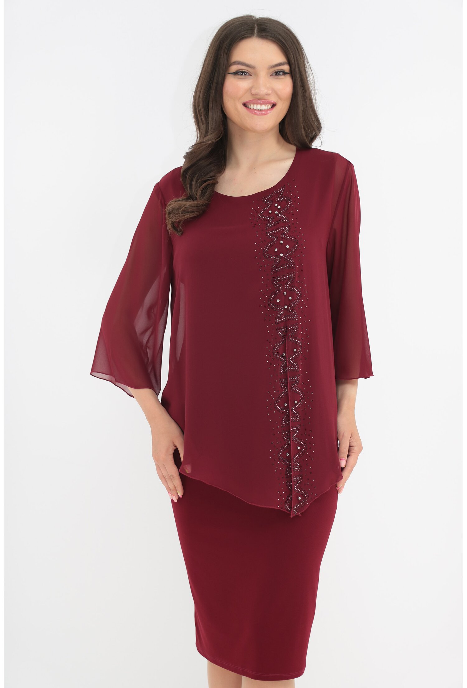 Rochie Eleganta Bordo Cu Strasuri Si Aspect Suprapus