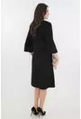 Rochie eleganta neagra cu decupaj si accesoriu auriu la decolteu