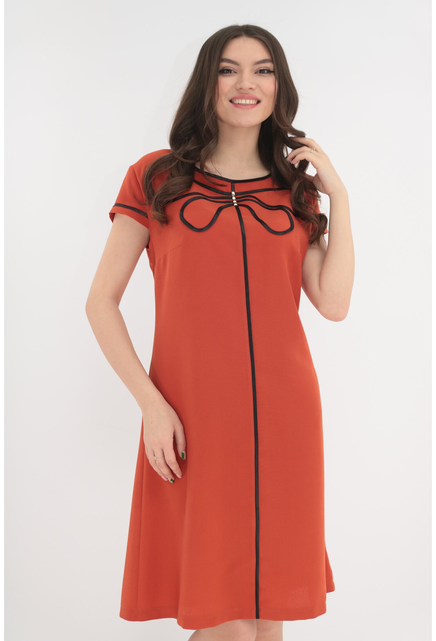 Rochie evazata caramizie accesorizata cu banda satinata neagra - Rochii-Dama.ro