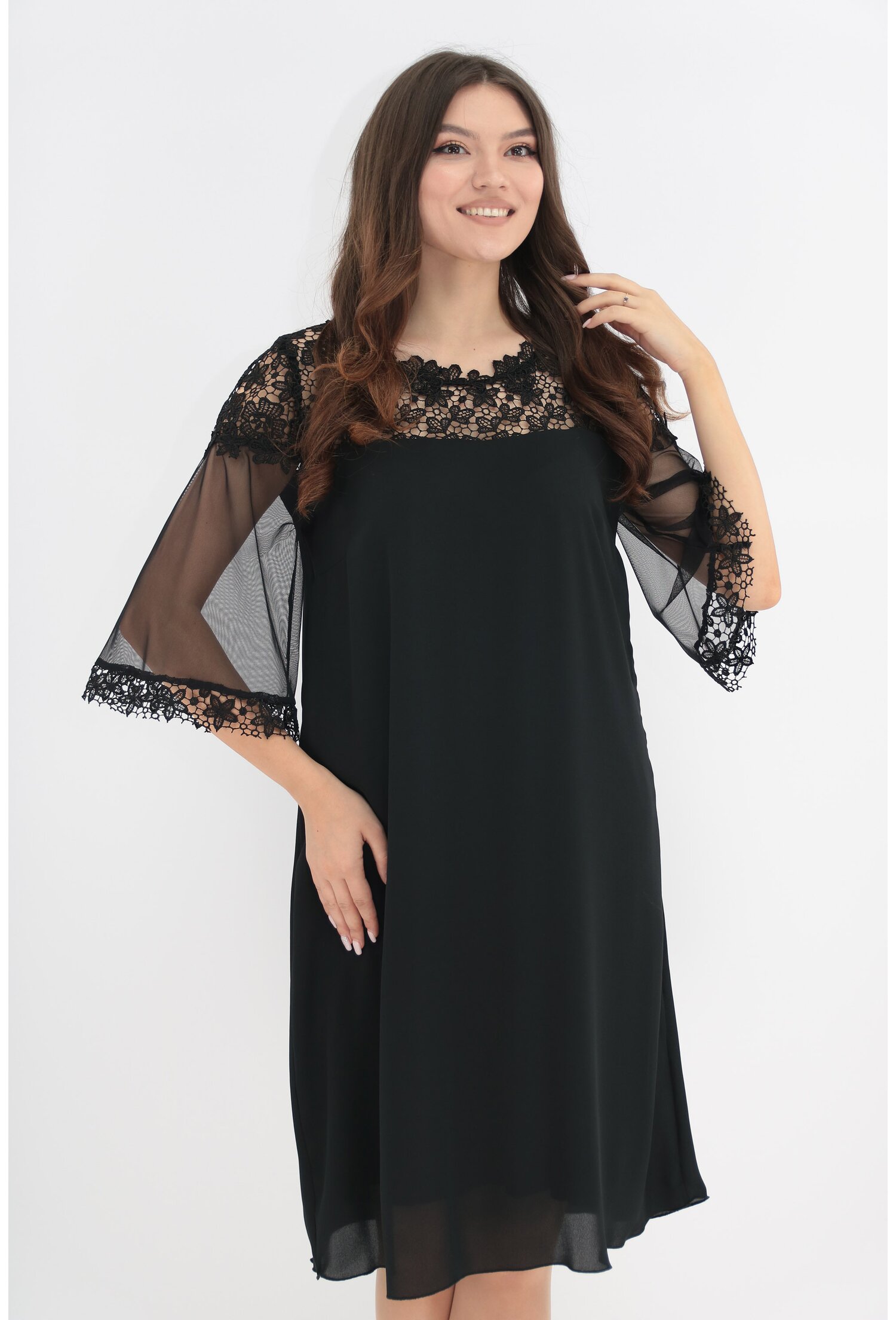 Rochie evazata neagra cu platca din dantela