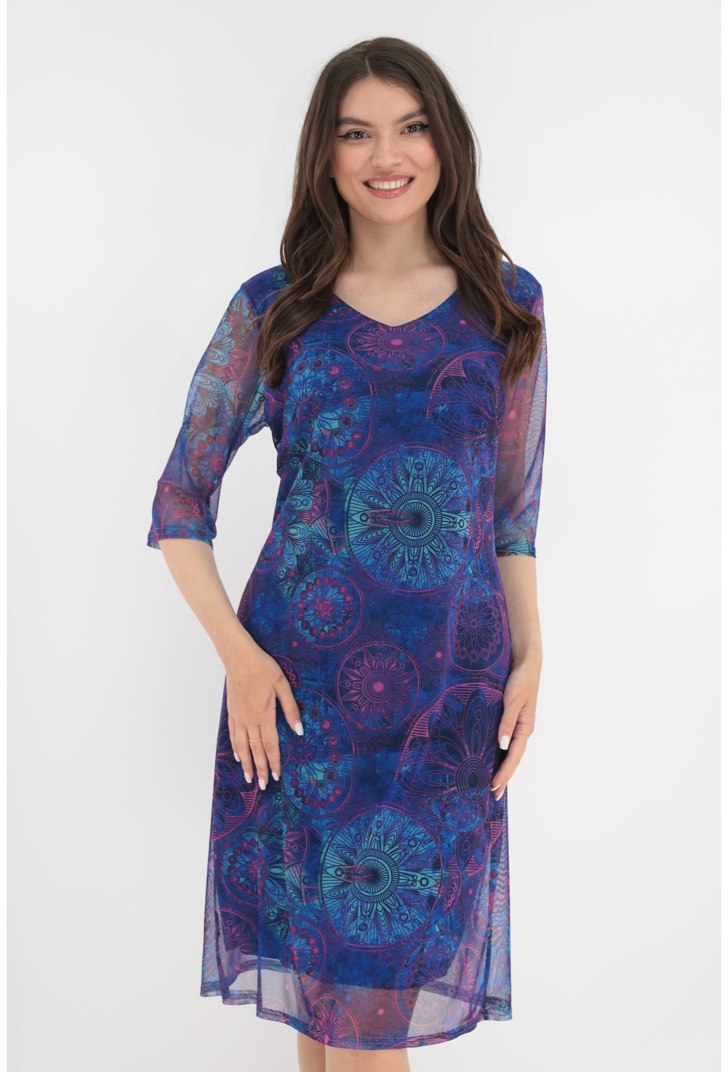 Rochie lejera albastra cu print abstract violet - Rochii-Dama.ro