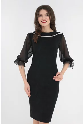 Rochie neagra cu print discret si banda decorativa la decolteu