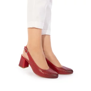 Pantofi casual cu toc dama, perforati si decupati la spate din piele naturala, Leofex- 247 rosu box